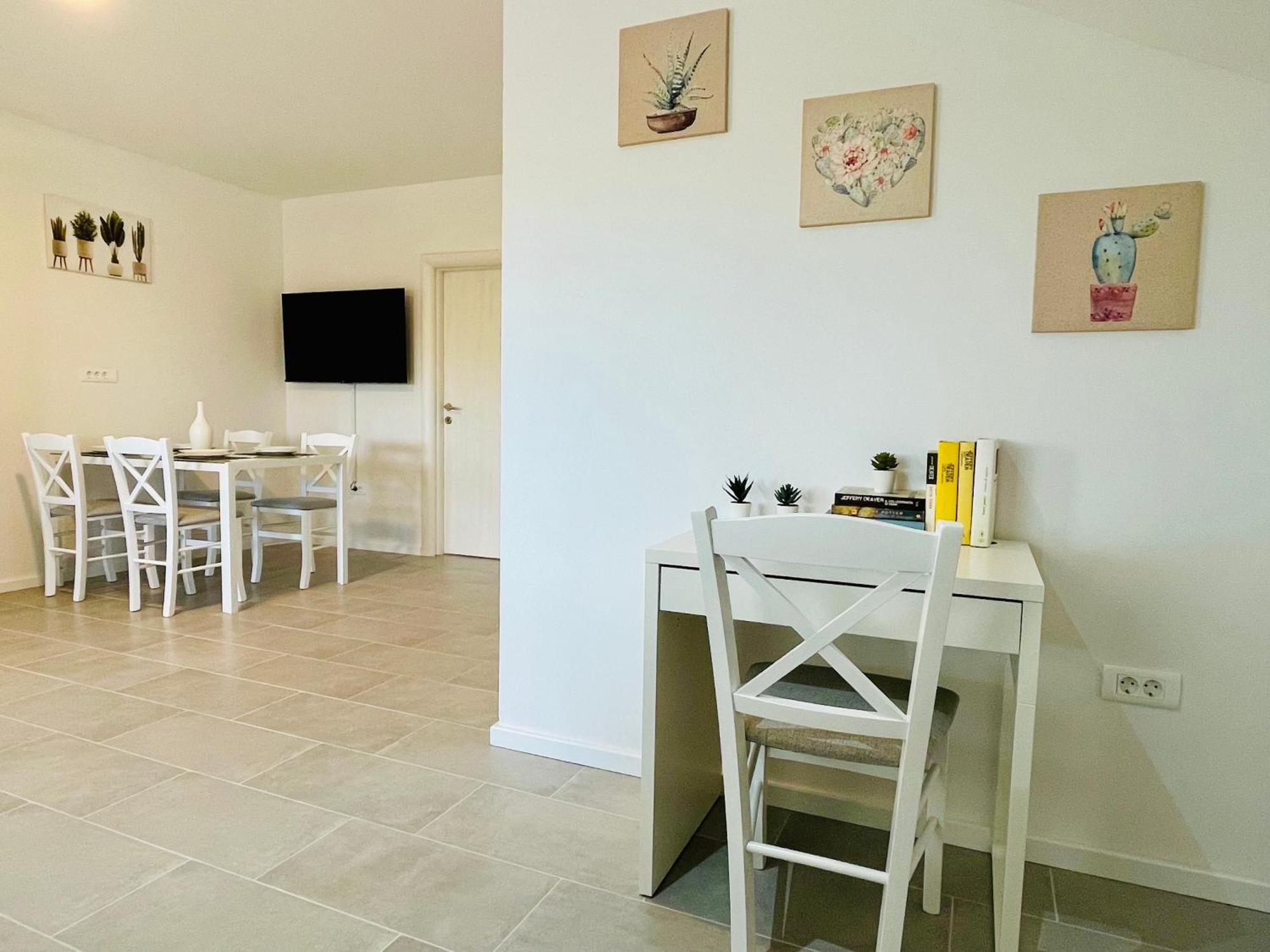 New Apartments Miya - Peroj Beach 外观 照片
